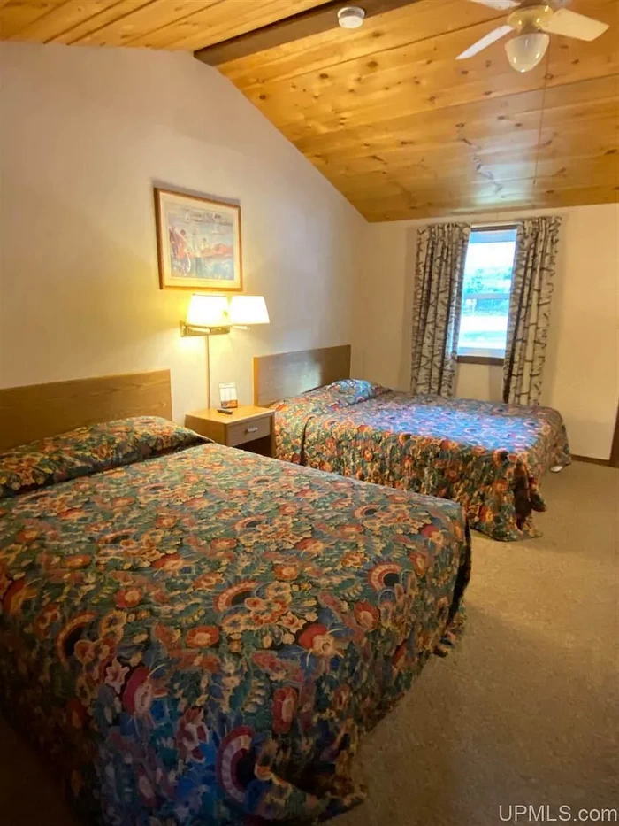 Woodlands Motel (Bambi Park Motel) - From Zillow Listing